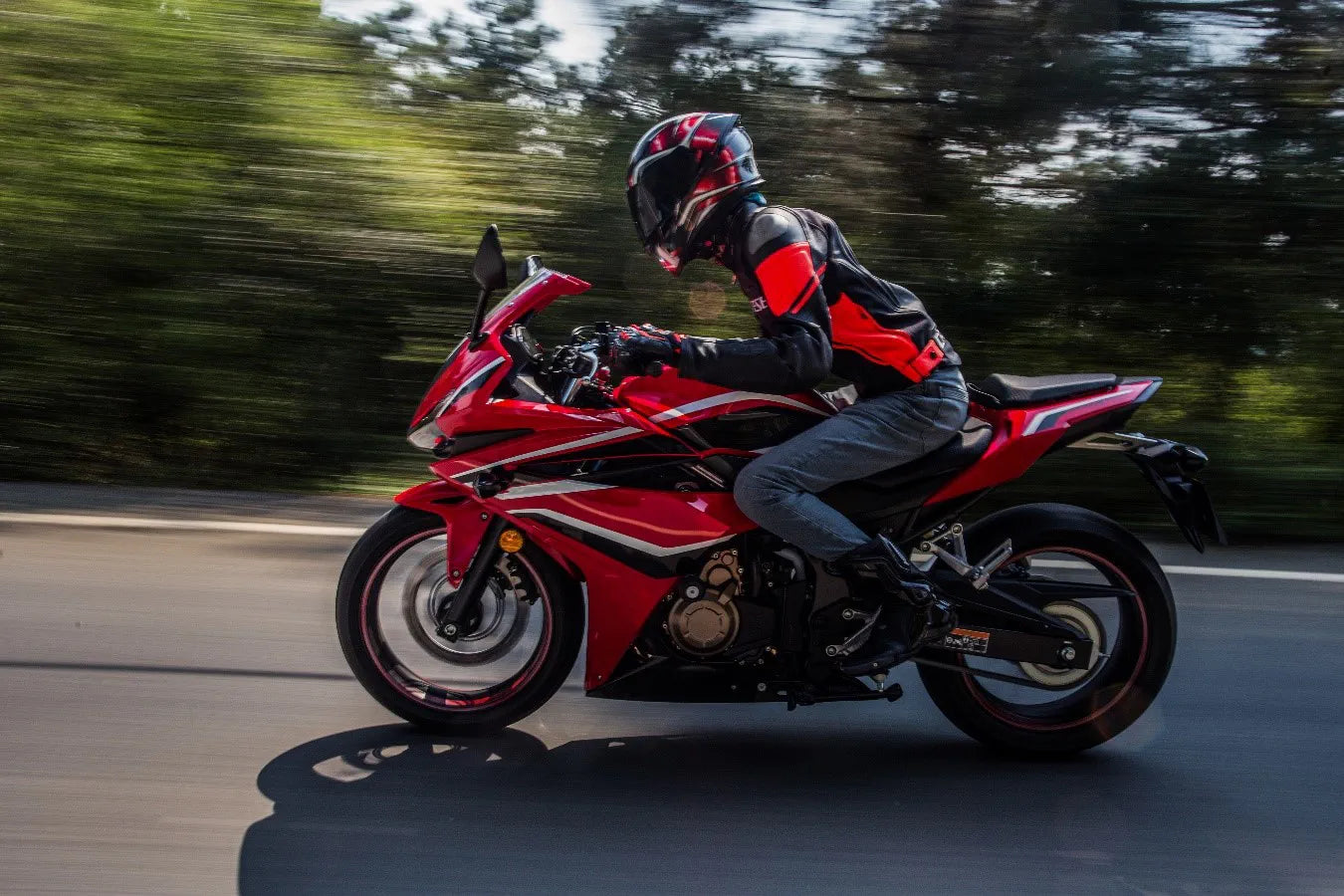 Eligiendo las mejores llantas para moto: Seguridad y rendimiento en las carreteras