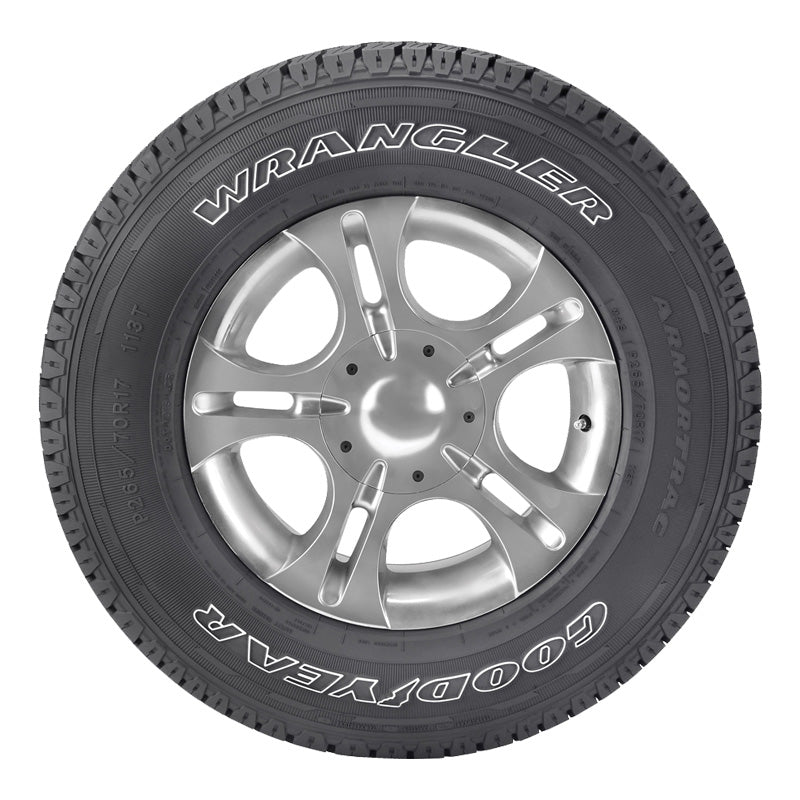 235/70 R16 Goodyear Wrangler Armortrac 109S